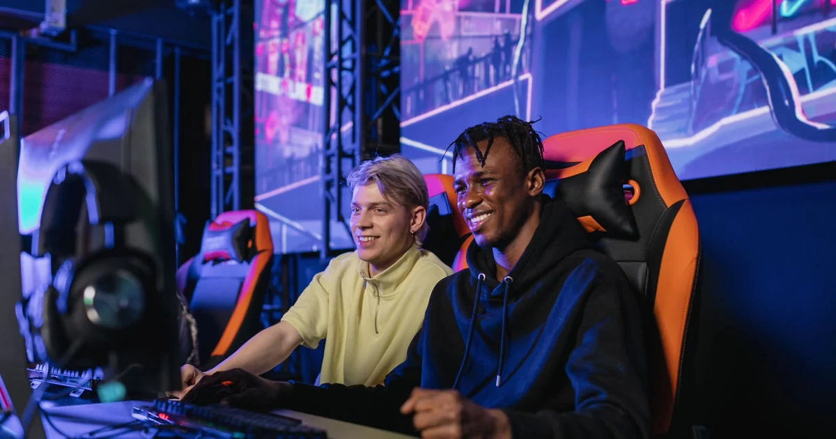 A Revolução dos Acessórios Gamer: Quais Equipamentos Realmente Melhoram Sua Experiência de Jogo?